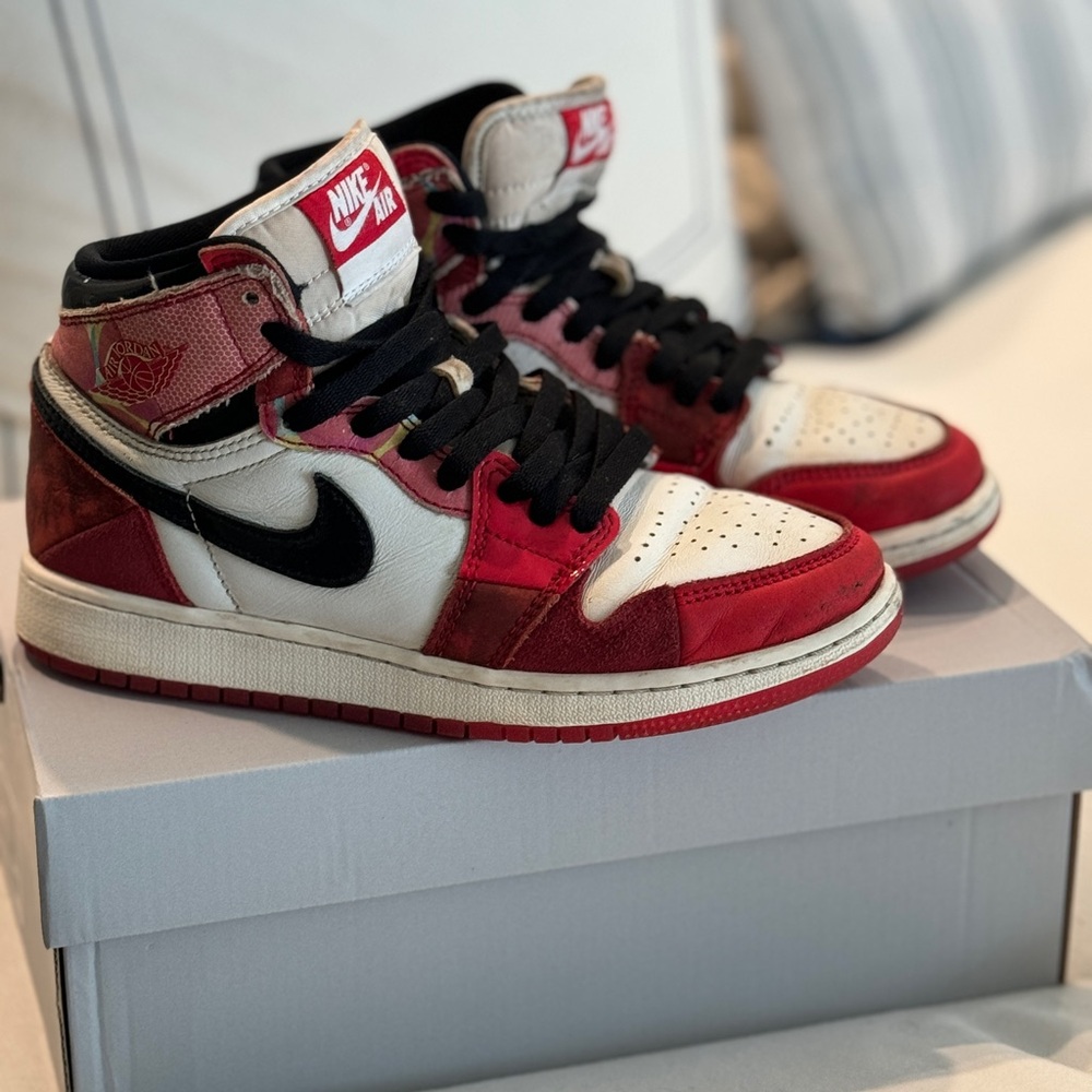 Nike Air Jordan 1 Retro High Across The Spider Verse youth size 4.5 Shoes Marvel